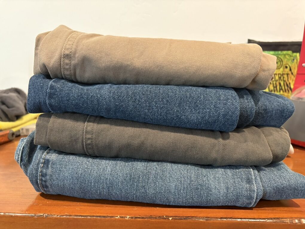 4 pairs of pants set