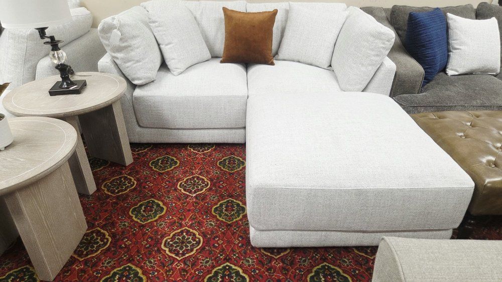 Main image 8