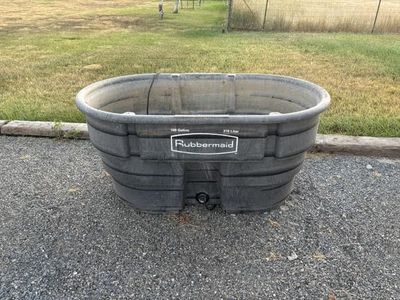 100 gal Stock tank with heater