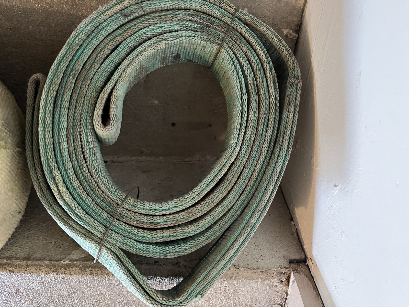 Verhicle tow strap