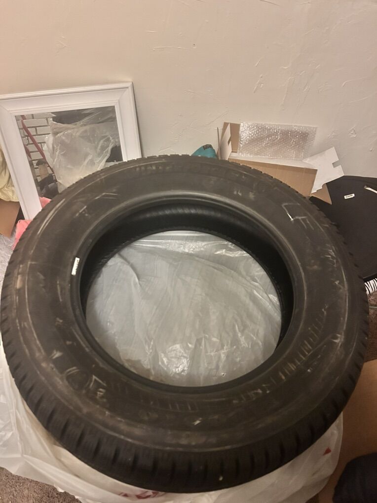 4 Firestone Winterforce Snow Tired - Like New!