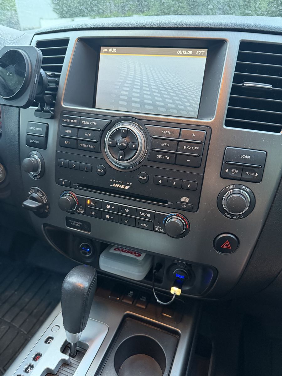 Main image 6
