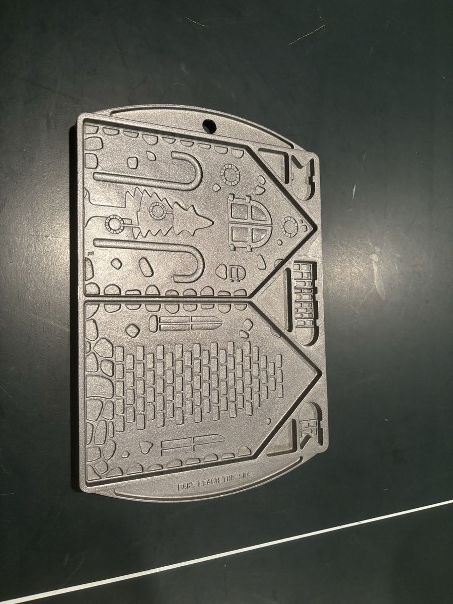 Nordic Ware Cast Aluminum Gingerbread House Cake Baking Pan Mold
