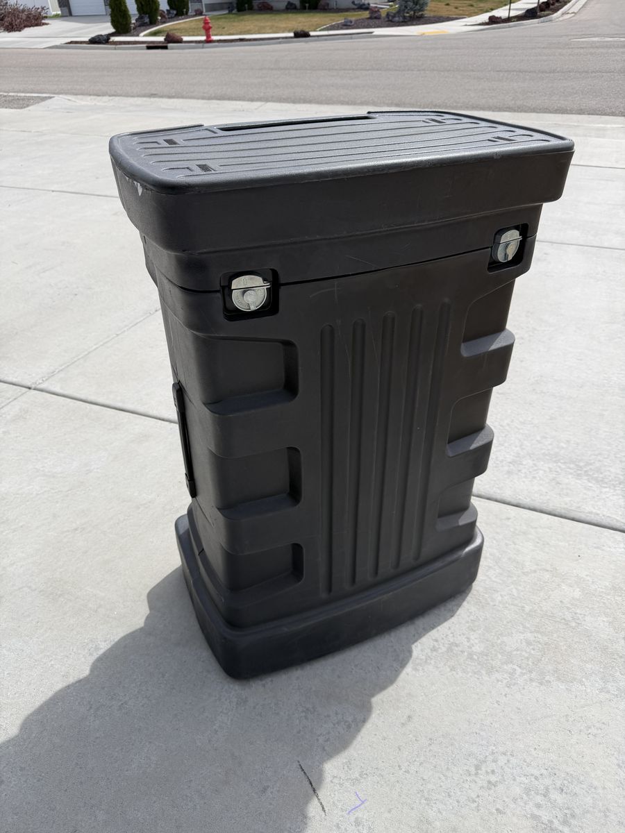 OCX Standard Wheeled Display Case – Portable