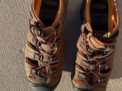 Keen Sandals Size 12