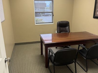 Single Office Space For Rent 13ft/9ft