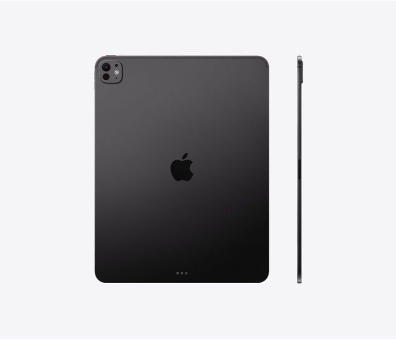 iPad Pro M5 13” 256 gig w/ Magic Keyboard