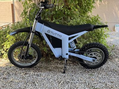 2025 Tuttio Soleil01 Electric Dirt Bike - 3000W, 37MPH, 48V/21Ah Battery, 251 Miles, Bent Left Brake