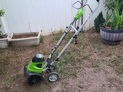 Garden tiller cultivator