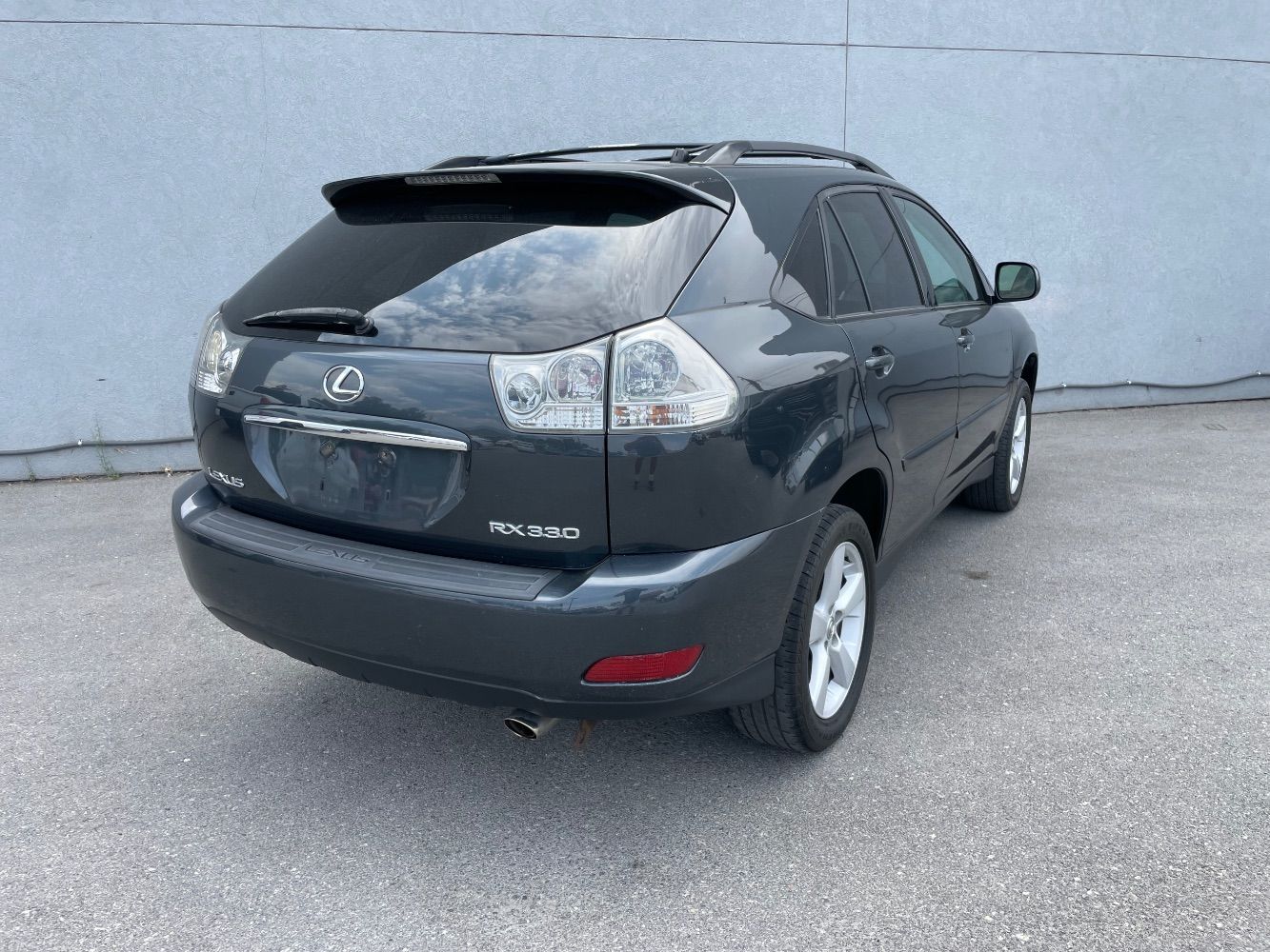 Main image 6