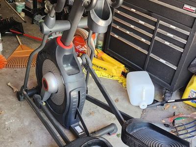 Schwinn elliptical 470