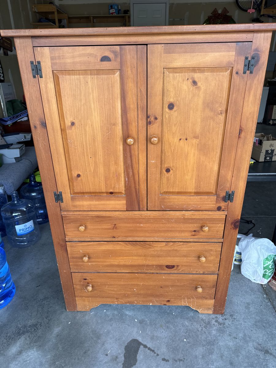 Bedroom dresser