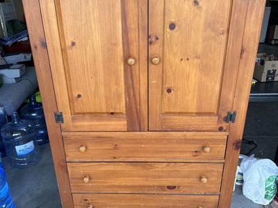 Bedroom dresser