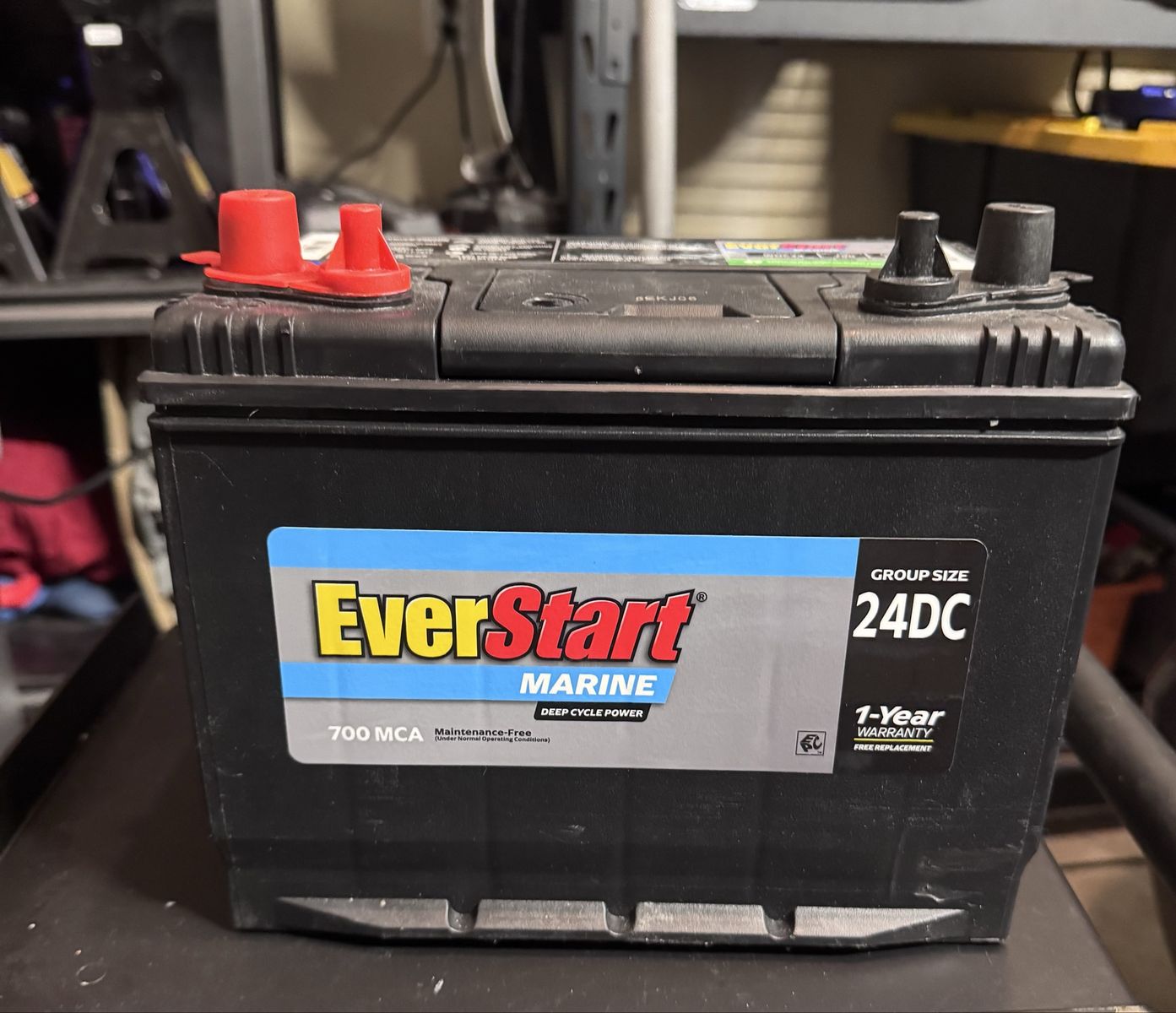 marine battery 24DC 700 cranking amps