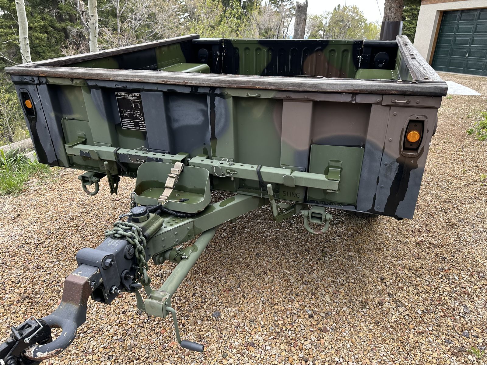 Military cargo trailer 