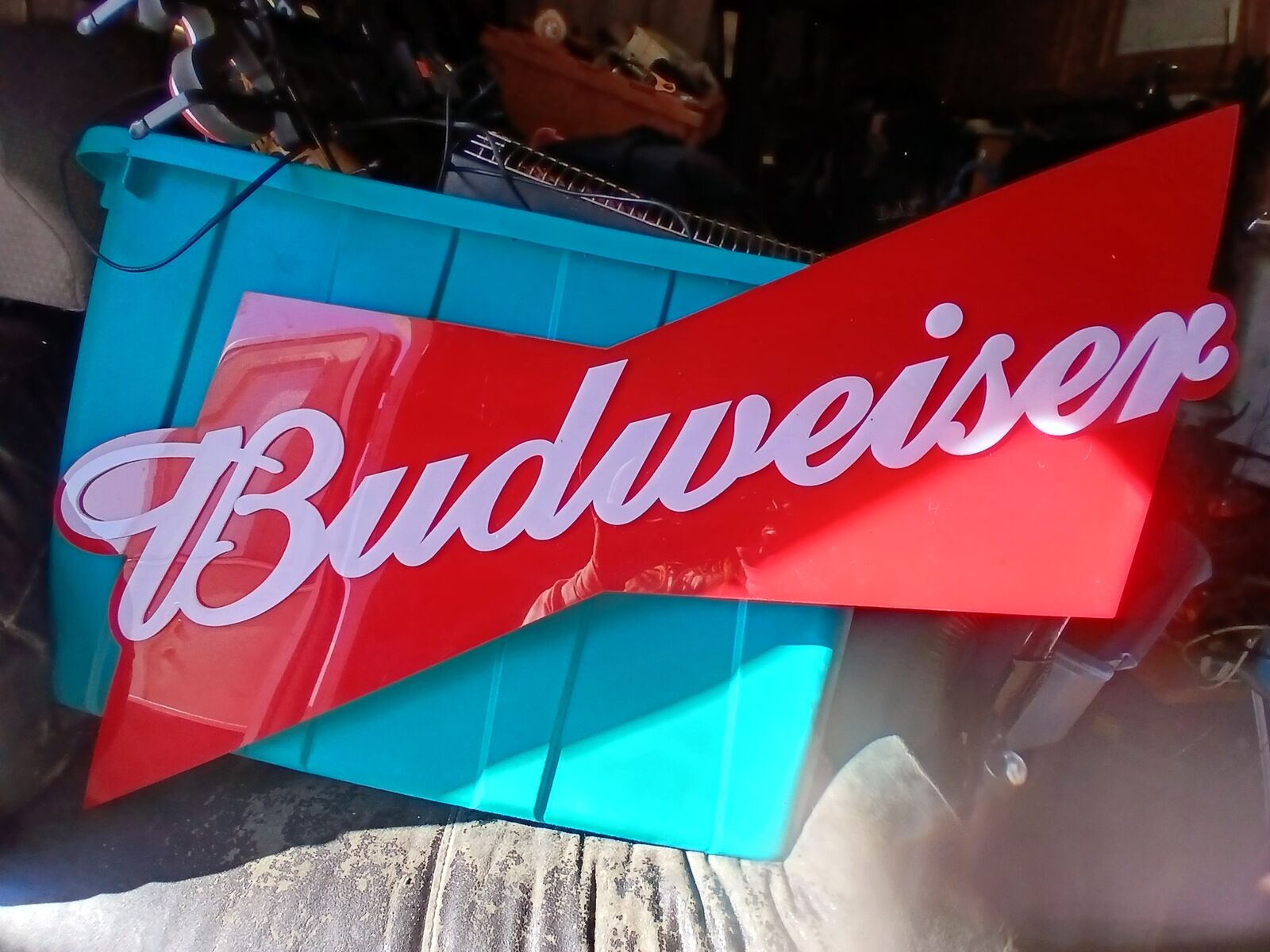 Budweiser light up sign $80