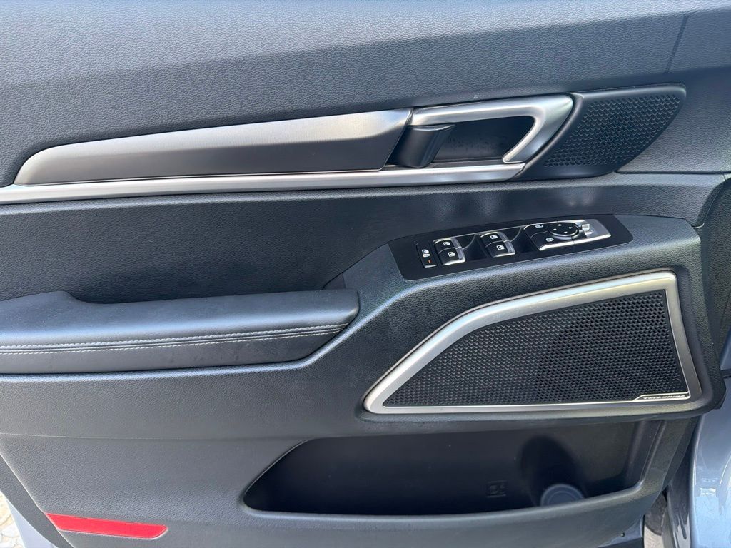 Main image 22