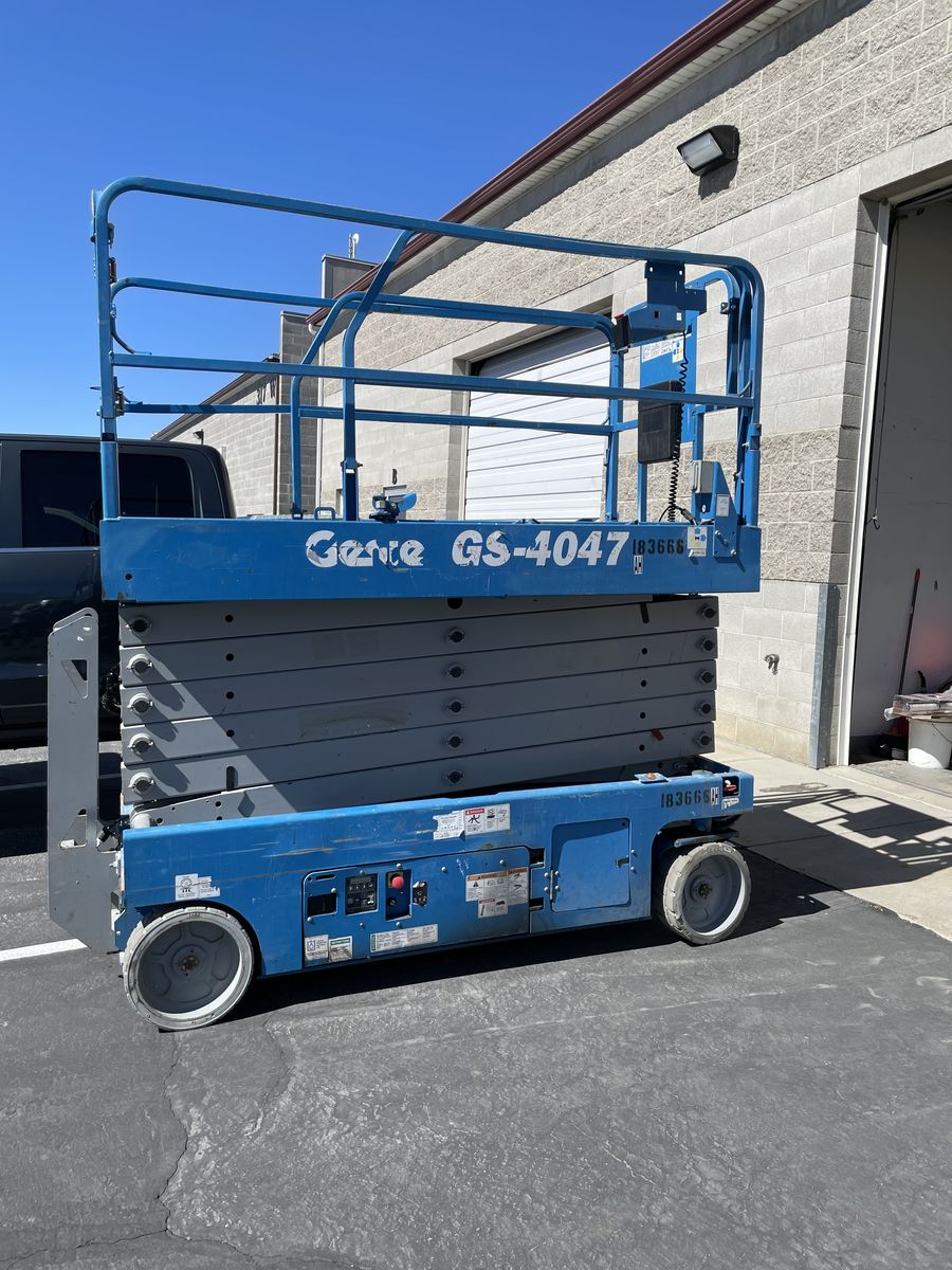 Genie 2016 GS-4047 40' Scissor Lift
