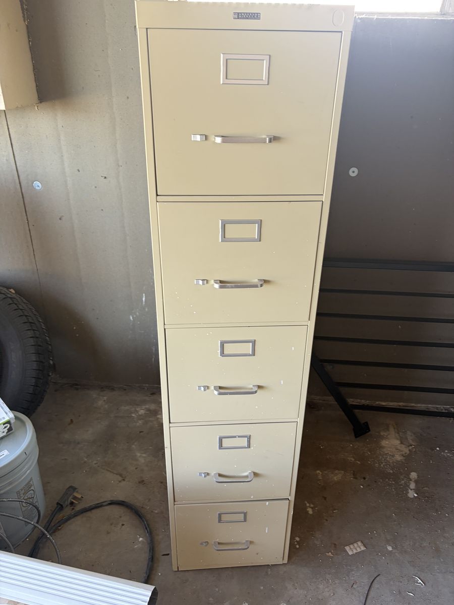 Free file cabinet