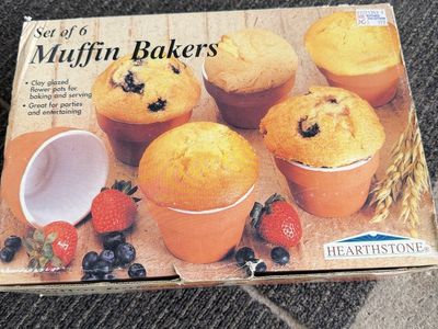 Hearthstone Set of 6 Terracotta Clay Muffin Bakers Flower Pot Baking Cups