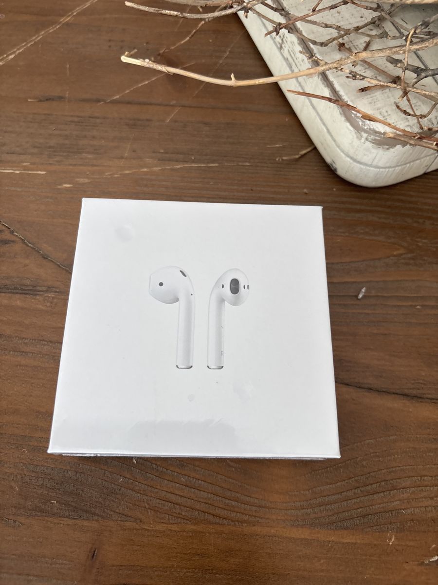 Apple Airpods 2 Brand New Sealed