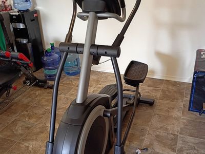 Proform Elliptical Carbon E10