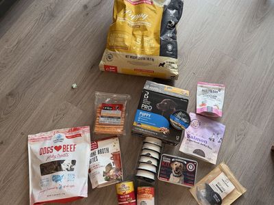 Dog food + treat bundle