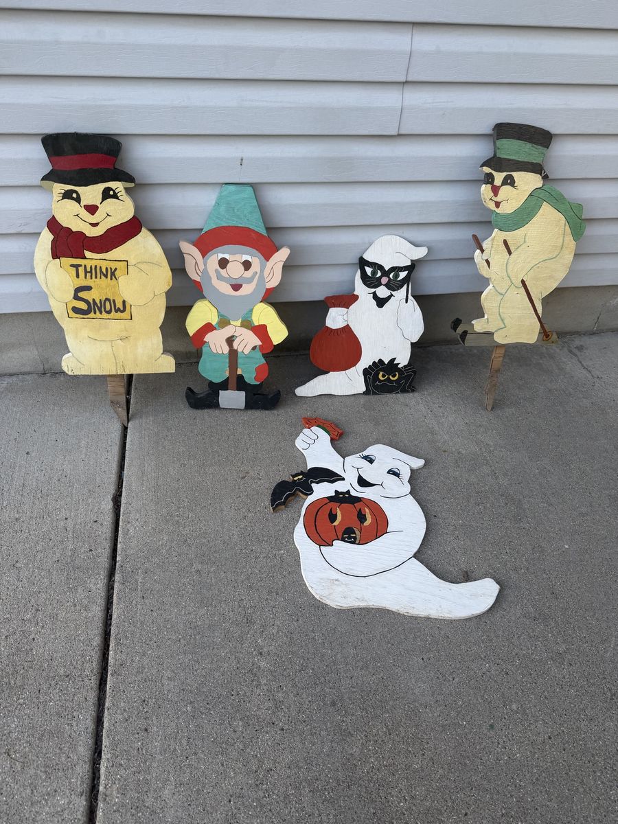 Handmade Wooden Yard Stakes Holiday Decor Set Snowmen Ghost Gnome