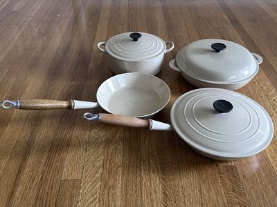 VTG Le Creuset 7-piece Cast Iron Cookware Set Dune