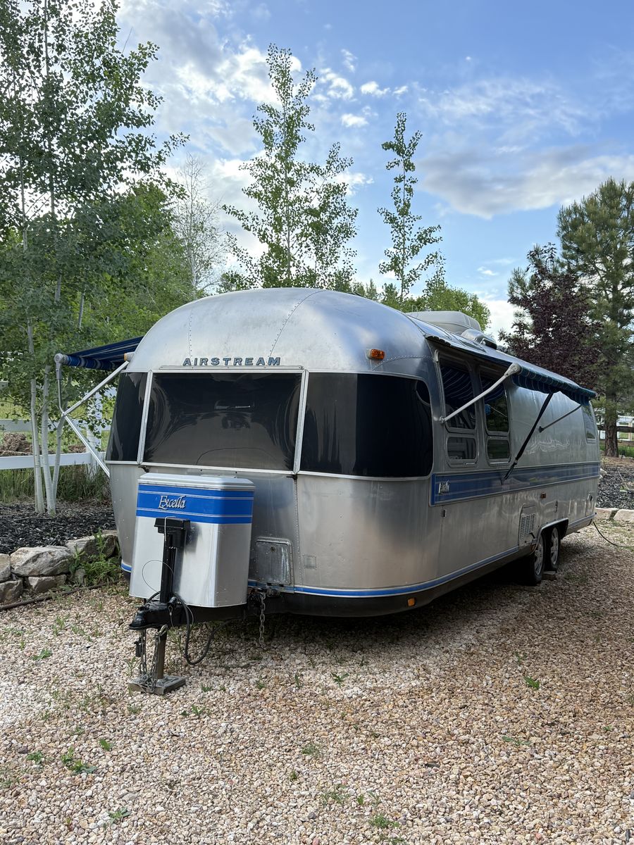 Airstream Excella