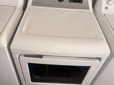 GE White Electric Clothes Dryer with Digital Controls