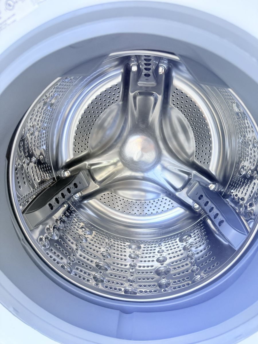 Main image 6