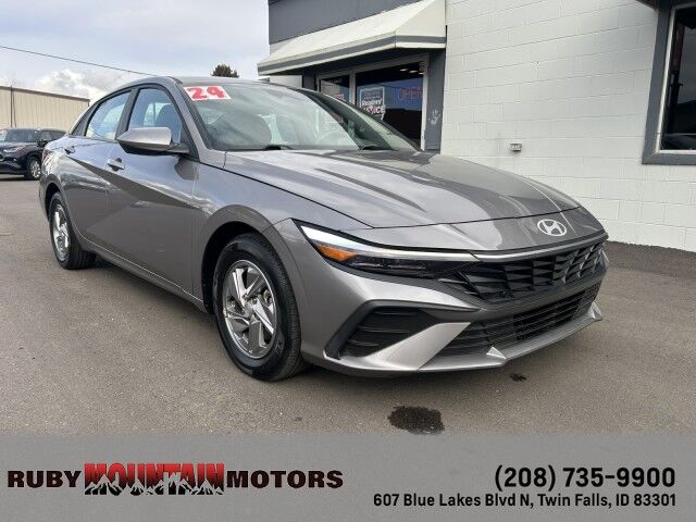 2024 Hyundai Elantra SE