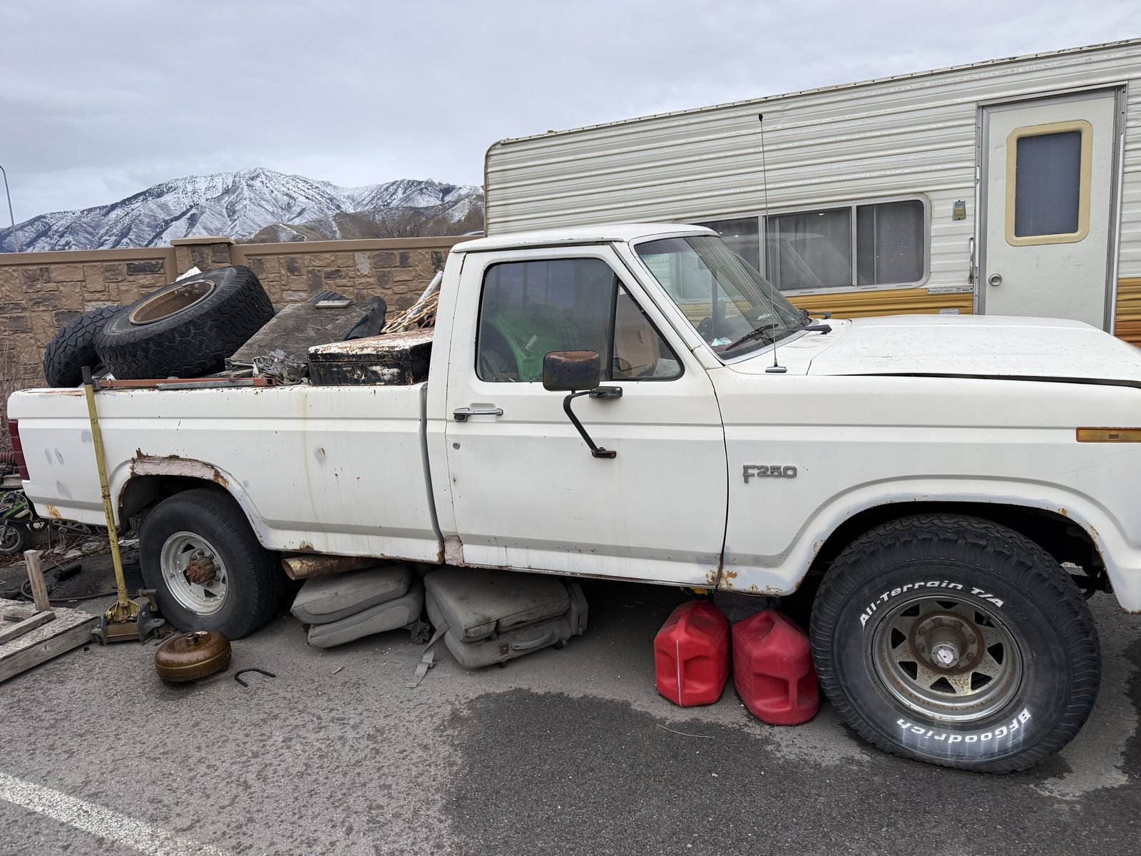 1985 FORD F250 Base