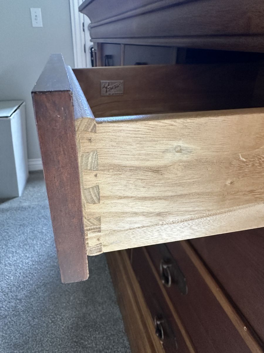 Main image 3