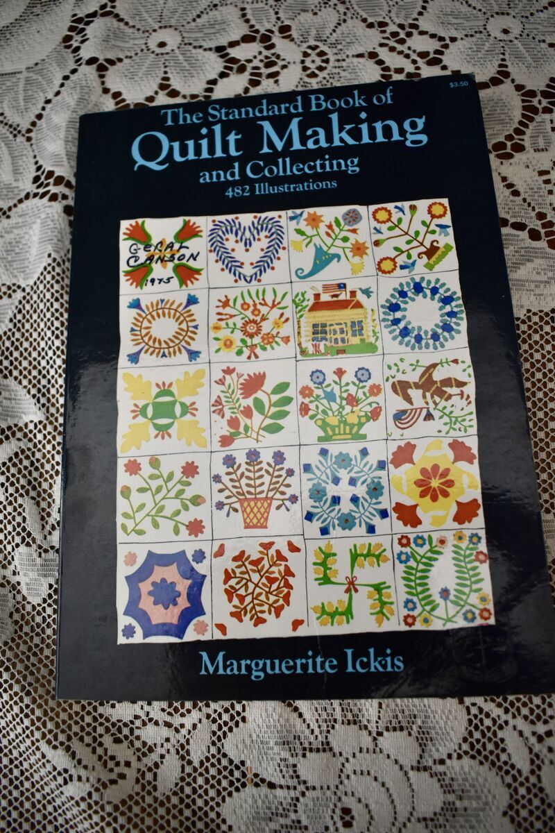 THE STANDARD BOOK OF QUILT MAKING AND COLLECTING VINTAGE 1959 PAPERBACK
