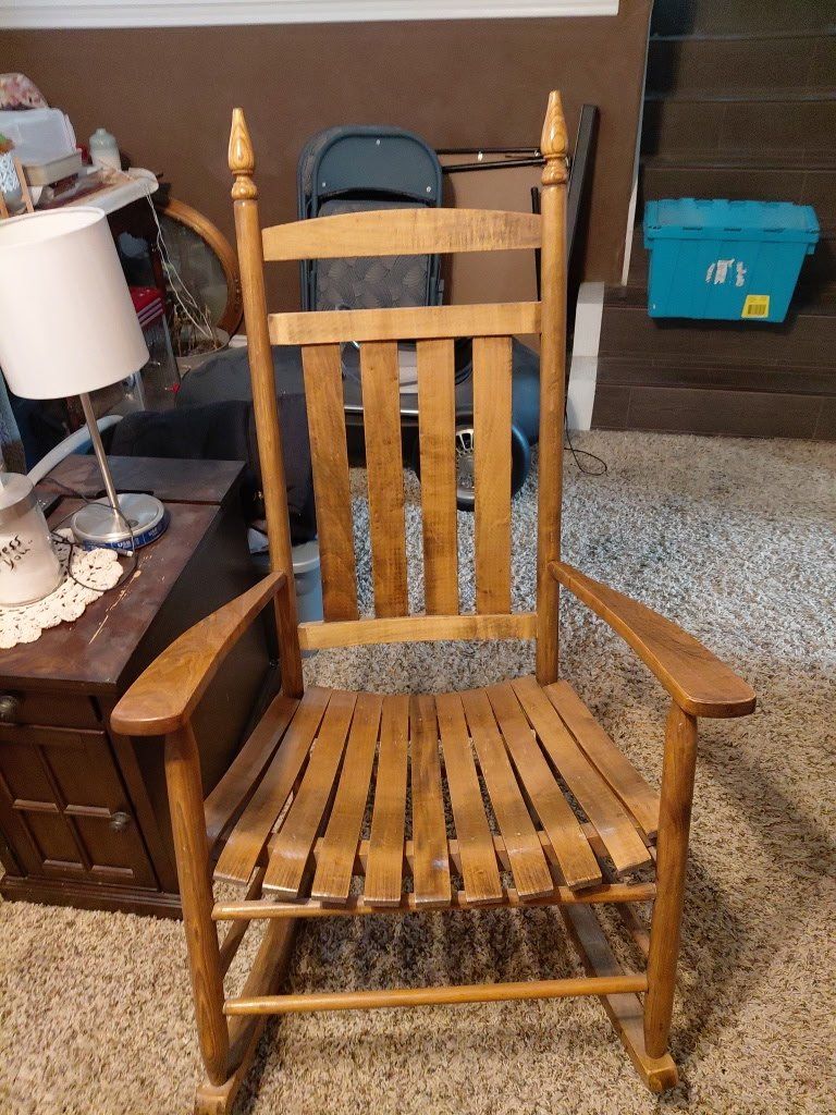 Very nice wooden Rocking chair