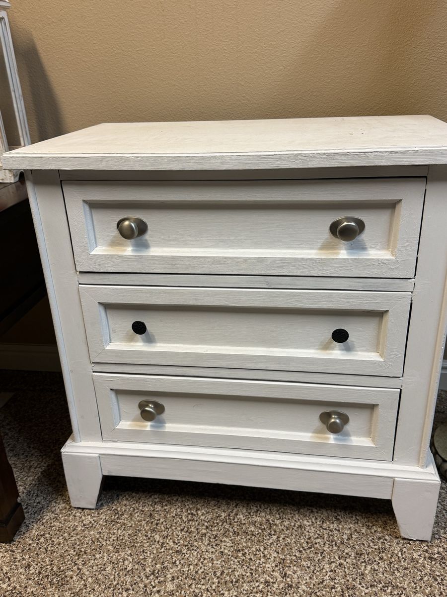 Small three drawer chest.