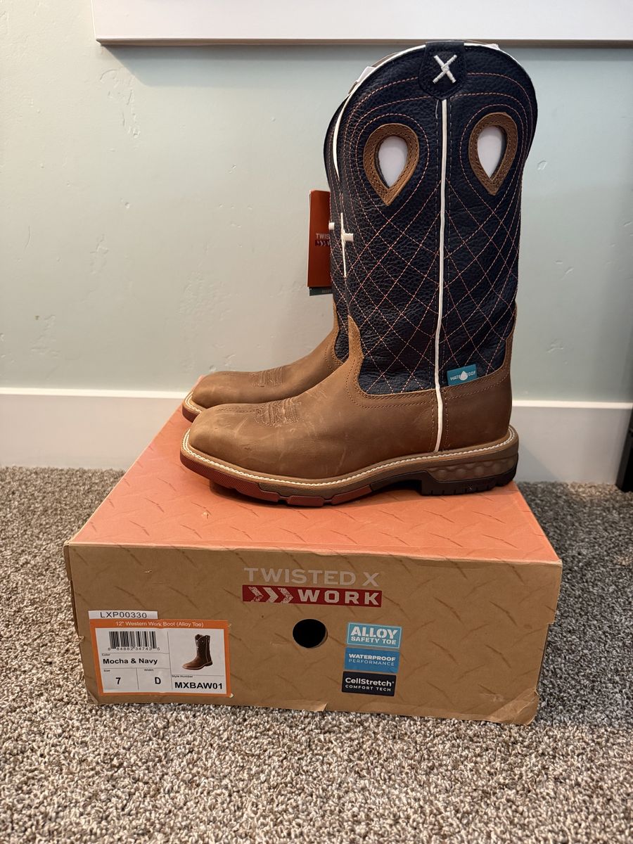 NEW Twisted X Steel Toe Boot Size 7D