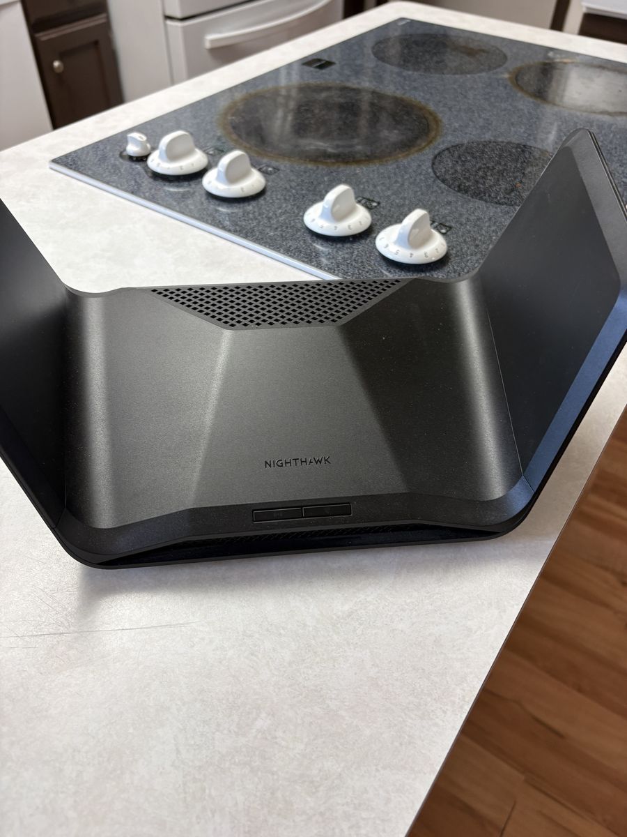 Nighthawk router