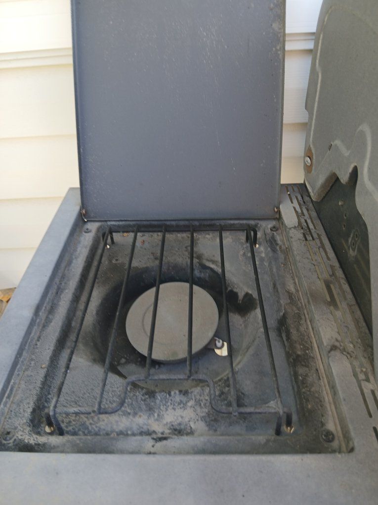 Main image 4