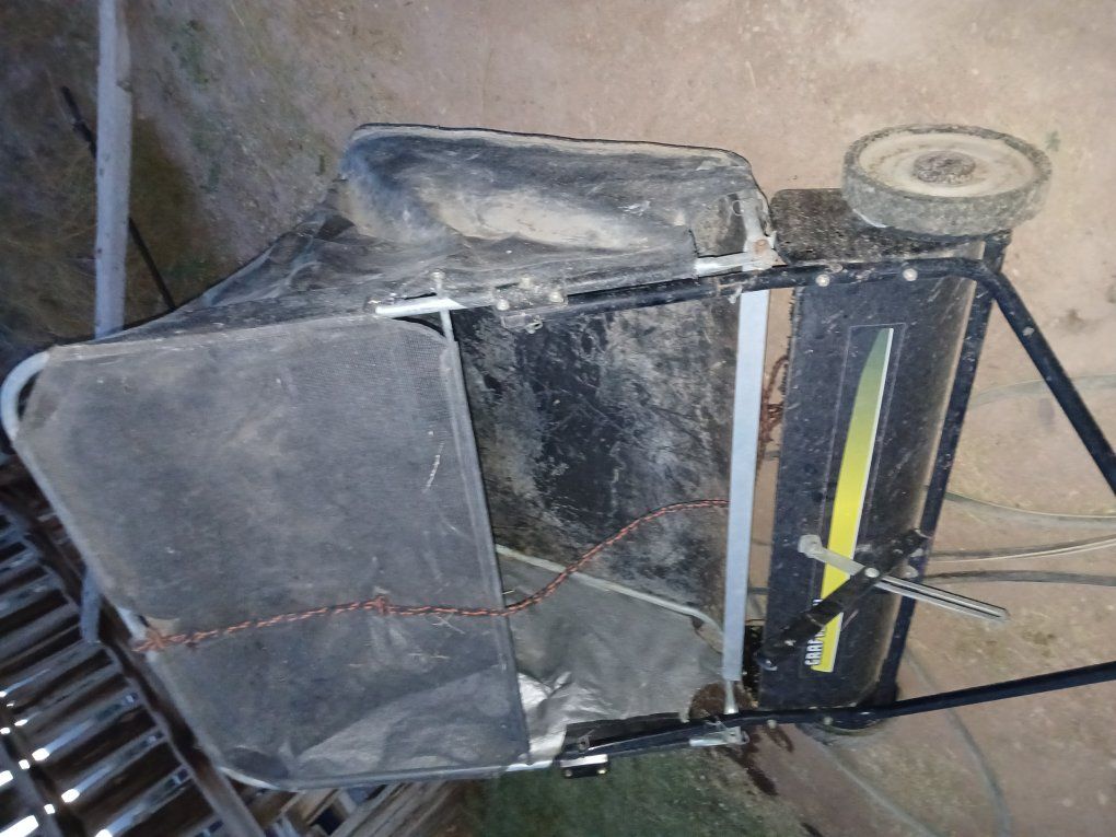 craftsman yard and lawn sweeper