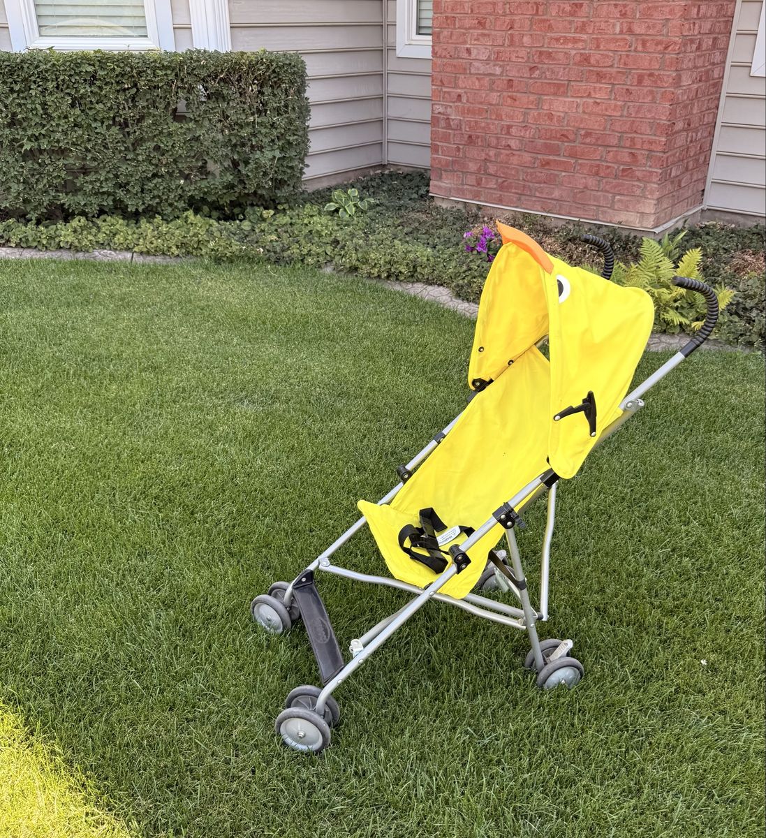 Yellow Duck Design Umbrella Stroller - Lightweight & Compact