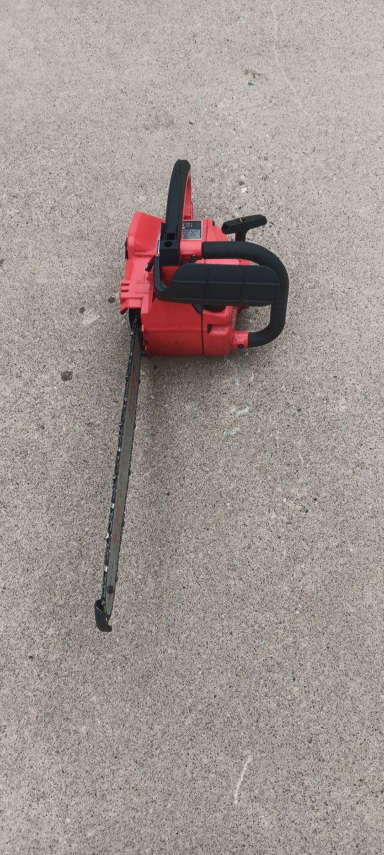 Homelite 18" chainsaw