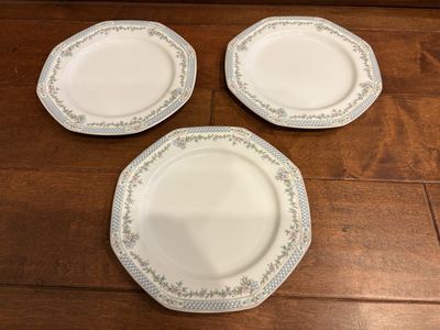 3 Vintage Studio Nova Floral Revue Salad Plates