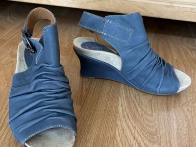 Earthies Blue Nubuck Leather Platform Sandals - Women's 6.5 - 2.5" Heel - NIB