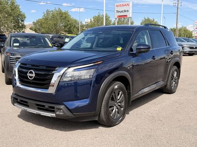 2023 Nissan Pathfinder SV