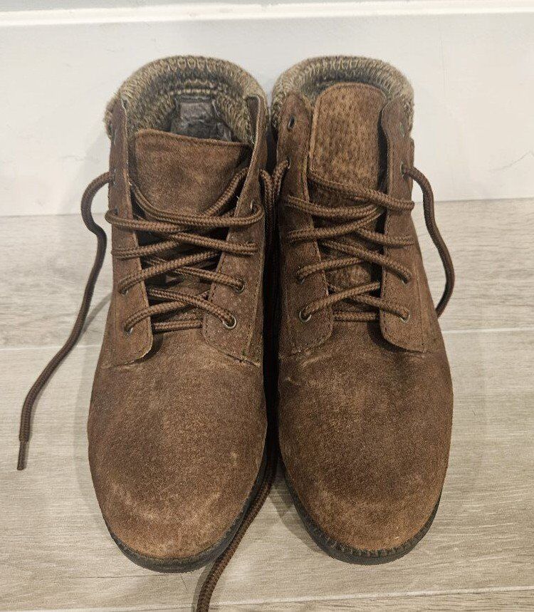 Rugged Outback Women's Size 9W