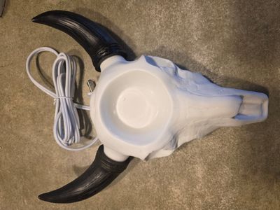 Scentsy Open Plains Bull Cow Bison Skull Warmer Western Decor. RARE!