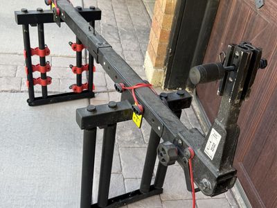 Hitch Mount Ski Rack TYGER
